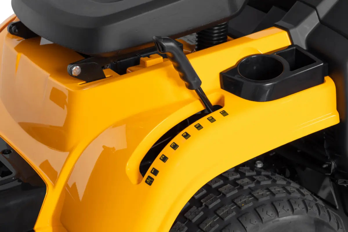 STIGA tractor de tuns iarba cu evacuare laterală TORNADO 398 M STIGA