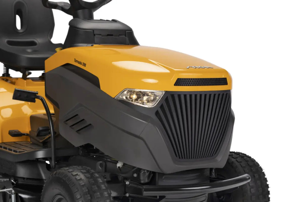 STIGA tractor de tuns iarba cu evacuare laterală TORNADO 398 STIGA